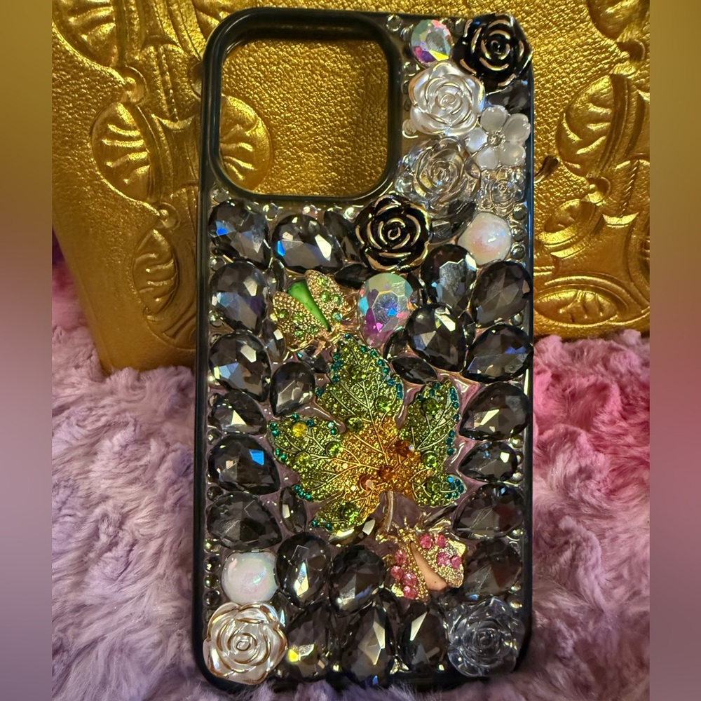 IPhone 14/13/12 Pro Max Elegant  Black and Gold Floral Phone Case